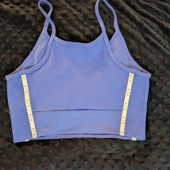Nike tank perfect condition size xs fits like small/medium (to big 😭purple/blue - Picture 2 of 3